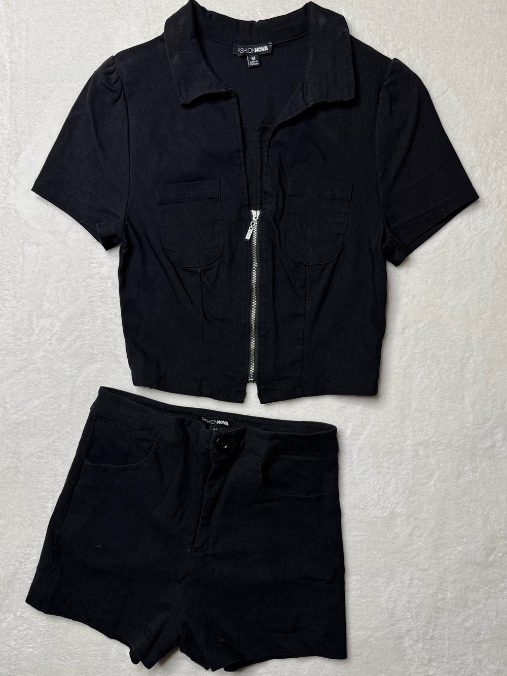 Fashion Nova Black High-Waist Zip Crop Two Piece Top & Shorts Set Sz M